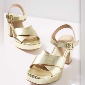 Seychelle's Blessings Gold Leather Platform Sandals Sz 10